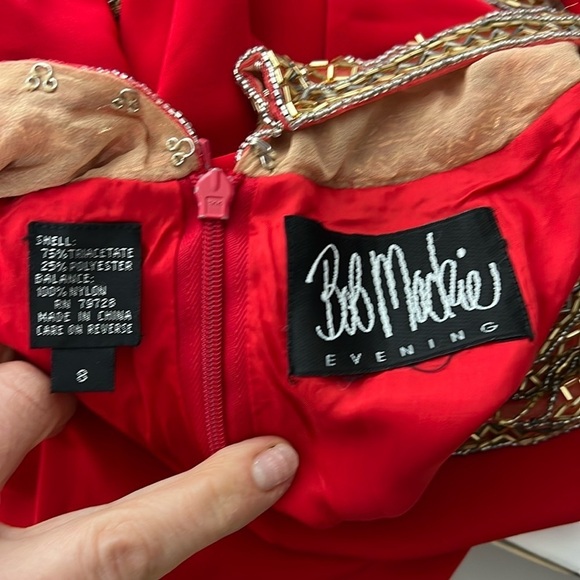 Bob Mackie Sz 8 Red Shift Beaded Collar and Cap Sleeve Dress - Picture 8 of 8